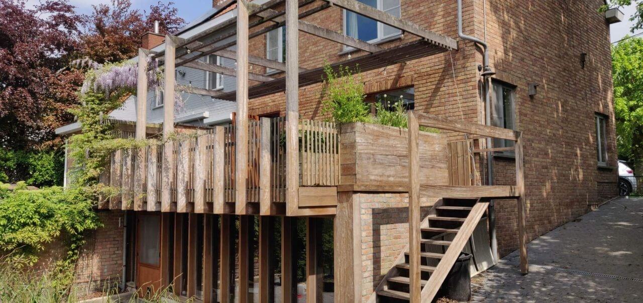 Afbeelding voor: Verweerde veranda weer als nieuw met het NCoat Wood Concept