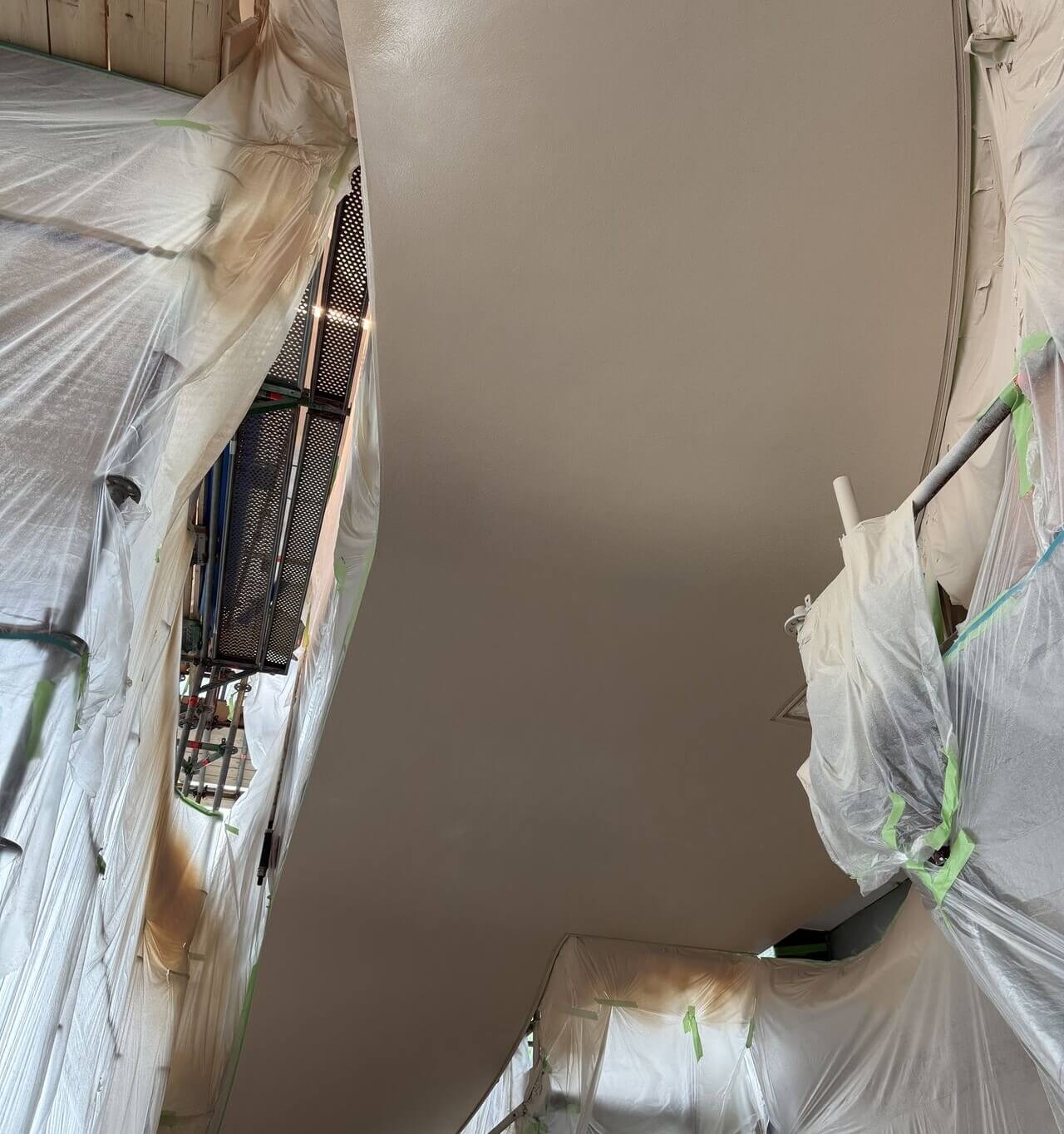 Afbeelding voor: Hoe bewerk je een EPS-plaat tot een luxe afgewerkte ronde trap?